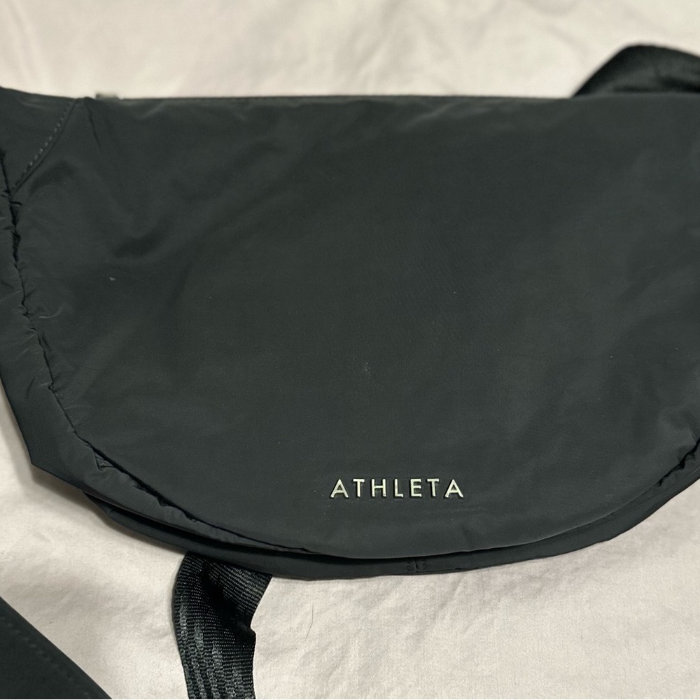 Athleta all about crossbody